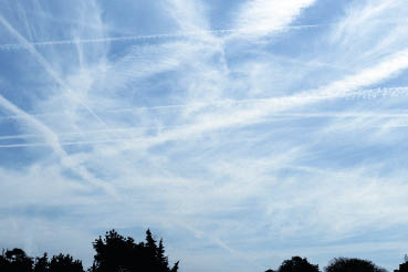 Chemtrails über Bandol