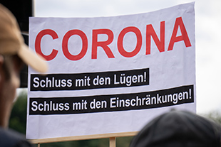 Immer mehr Menschen wehren sich gegen die Maskenpflicht, wie hier auf der Demo gegen die Corona-Maßnahmen am 29. August 2020 in Berlin.