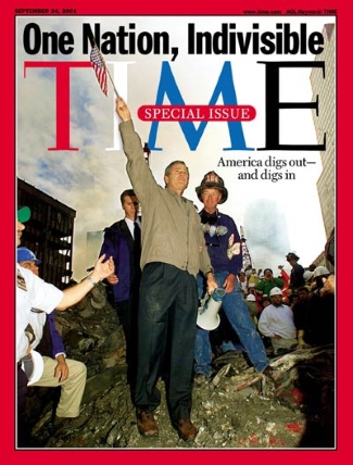 Präsident Bush wird von den kriegslüsternen US-Medien als Symbolfigur aufgebaut.
