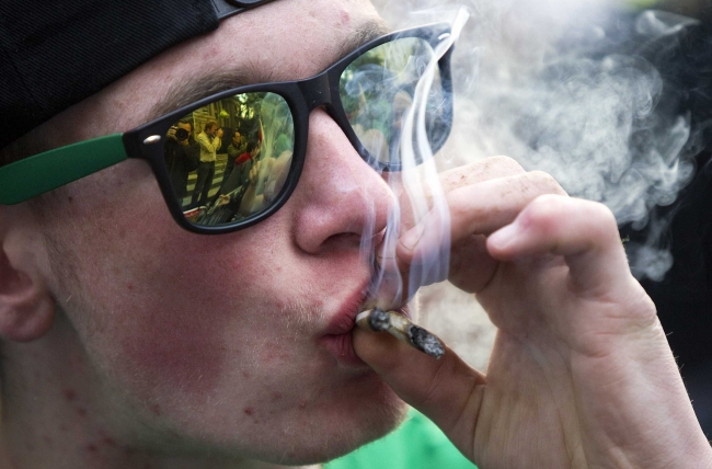 Laut Schätzungen haben in Europa Millionen junger Menschen Probleme wegen ihrer Cannabissucht.